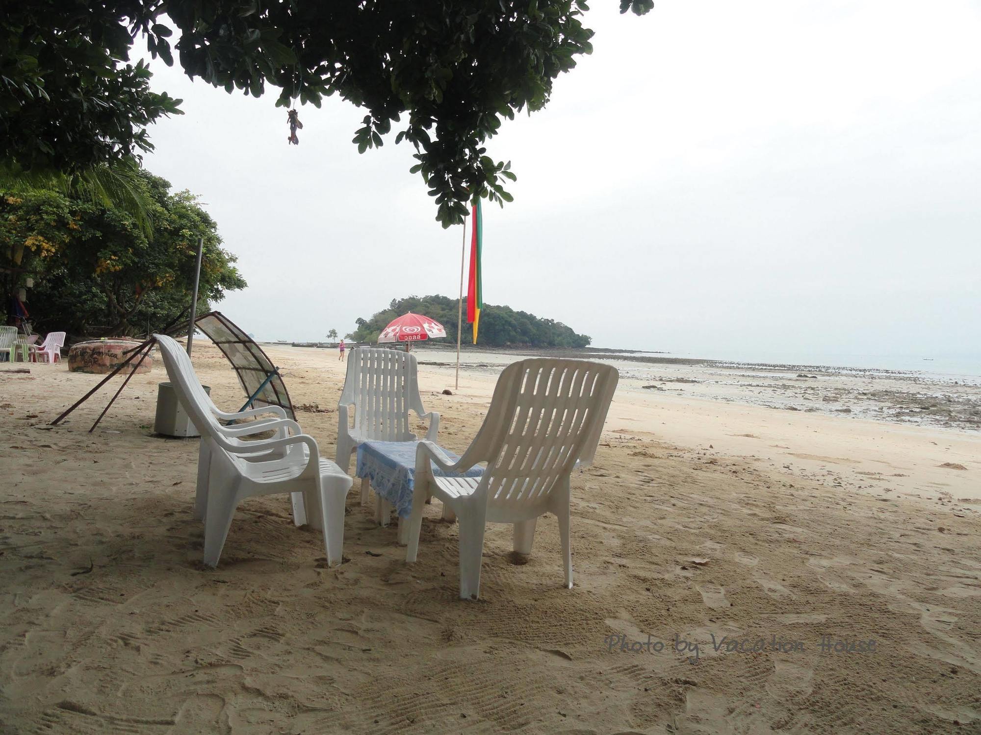 Vacation House Klong Muang Beach Exteriör bild